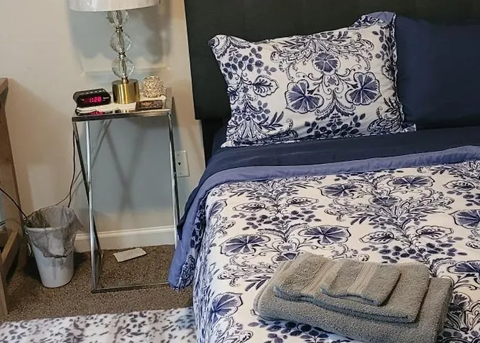 Central Pointe Pad