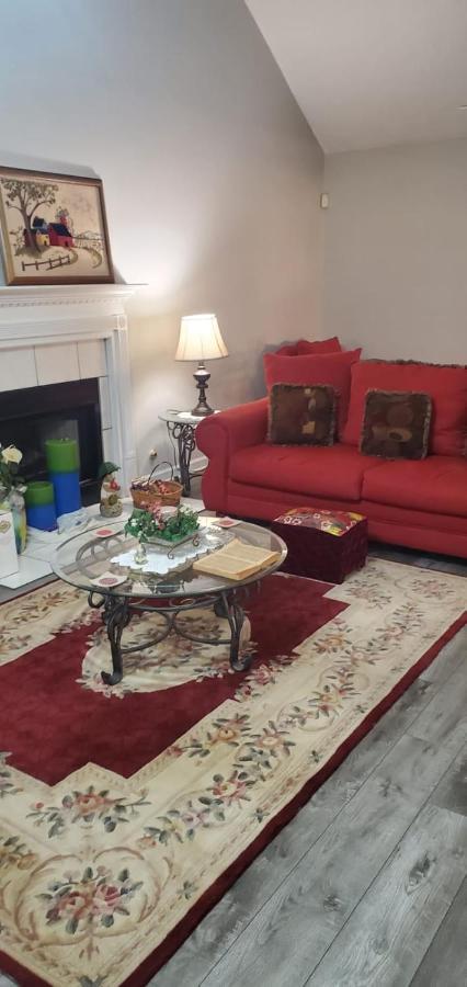 Pointe Pad Riverdale